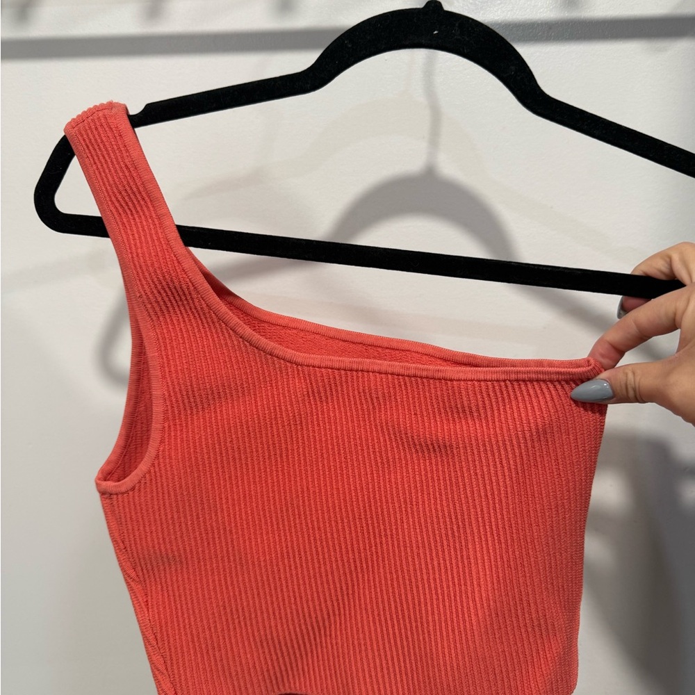 Babaton Coral One-Shoulder Sculpt Knit Ribbed Top - Picture 2 of 3
